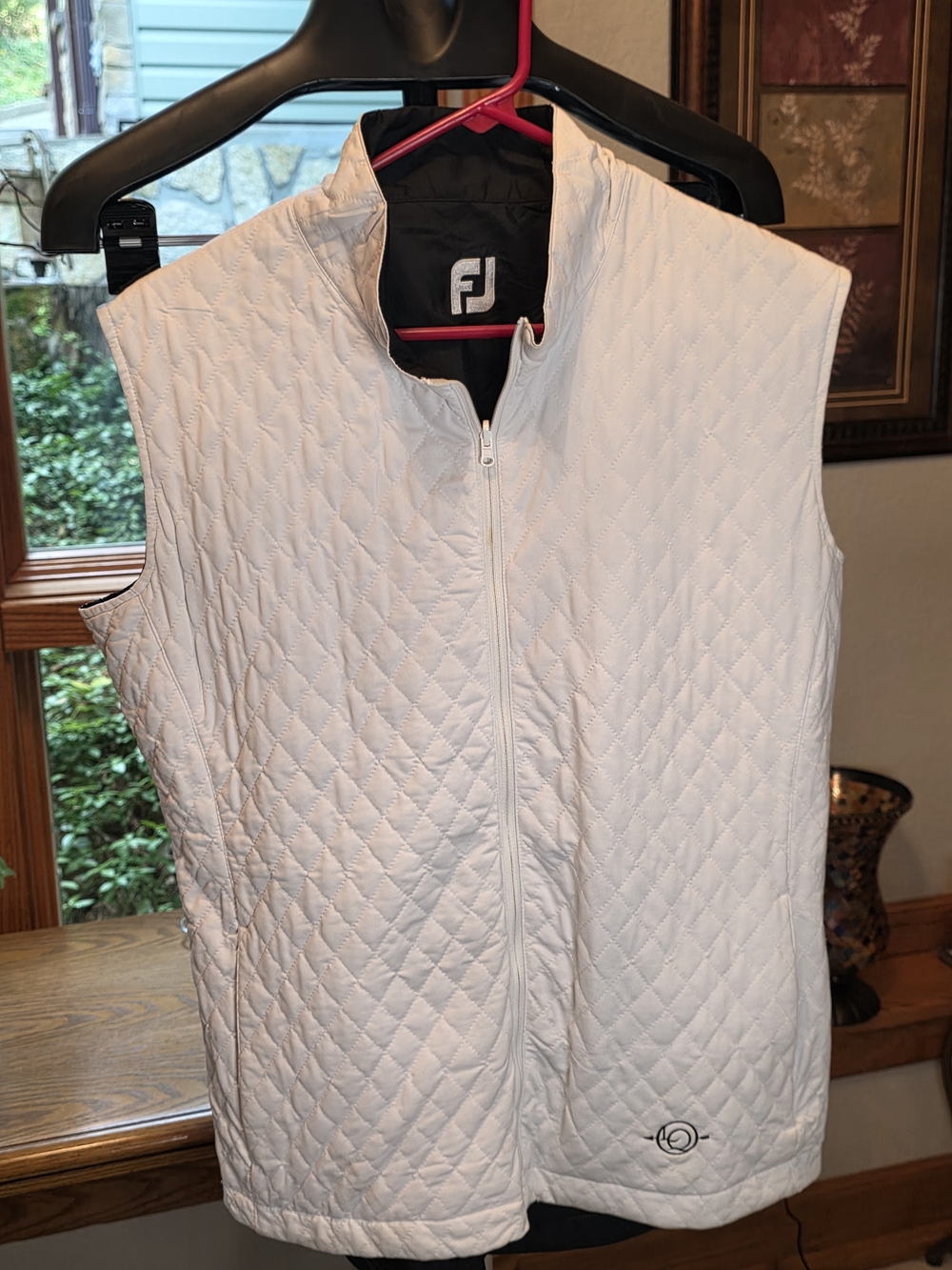 FootJoy White Quilted Sleeveless Golf Vest w/ Golf Club Logo Sz L